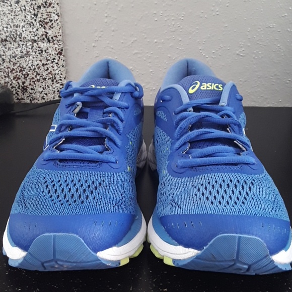 Asics Shoes - Asics women shoes US size 7.5